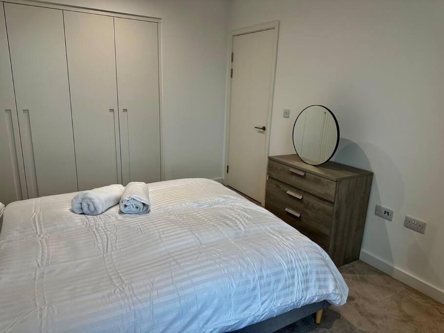 Spacious Modern 1 Bed Apartment. London Exteriör bild